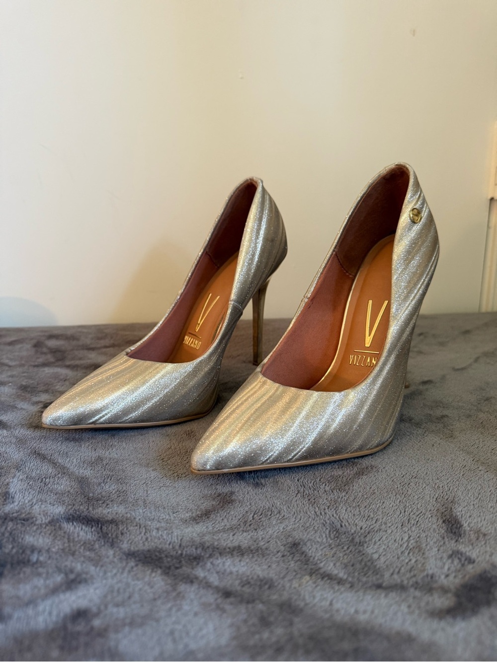 Vizzano Silver Metallic Pointed Stiletto Pumps - Picture 2 of 13